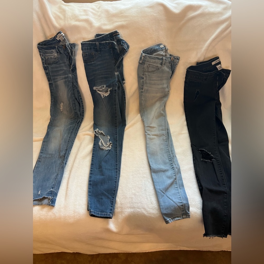 Skinny Jeans Size 0 (4 pairs)